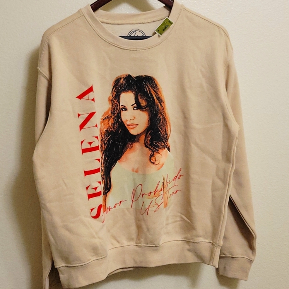 New Selena crew neck